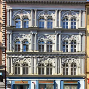 Otel Tabor, Prag